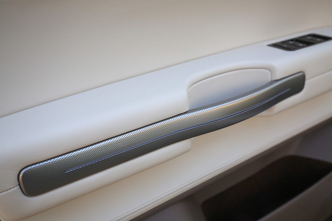 車標都沒幾個人認識，全新國產SUV敢賣20來萬，果然有點貨！