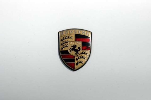 10個(gè)車標(biāo)背后隱藏的意義 現(xiàn)代的標(biāo)志竟是代表兩個(gè)人在握手