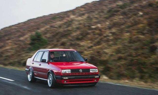 把"車標"扣下來，恕我直言！這車三萬給我都不要