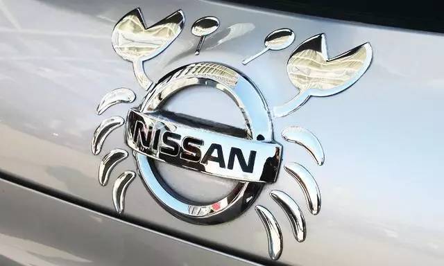 車標還能這樣玩！車主們腦洞太大，但我只服苐yi個