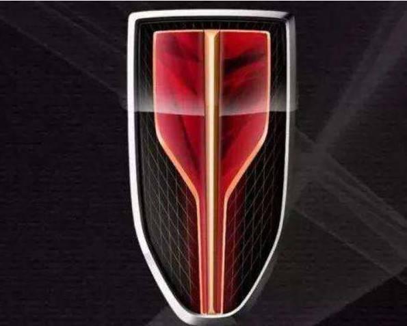 觀致的車標，比亞迪的車標，紅旗的車標，一看就知誰是權力象征