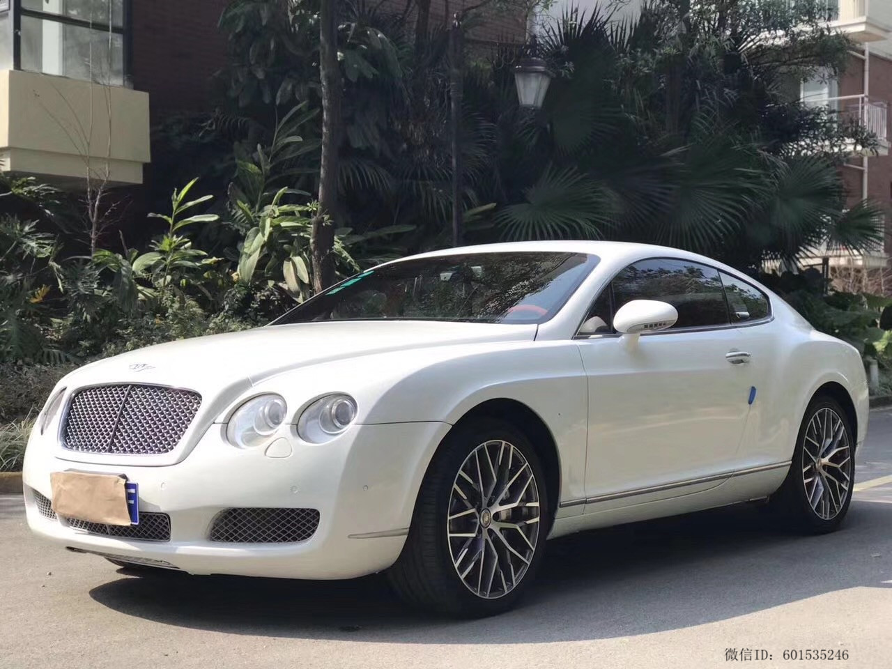 車標值200萬, 內飾值100萬, 38萬還買什么奔馳寶馬奧迪? 選他準沒錯。