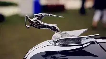 老實說，這些世界上較美的車標，我認識不超過3個！你呢？