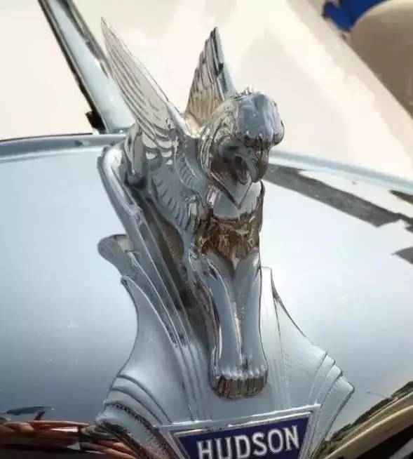 老實說，這些世界上較美的車標，我認識不超過3個！你呢？