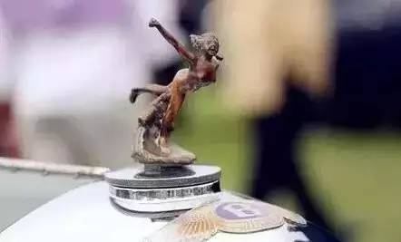 老實說，這些世界上較美的車標，我認識不超過3個！你呢？