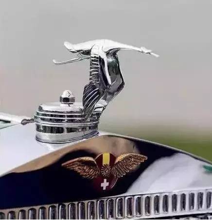 老實說，這些世界上較美的車標，我認識不超過3個！你呢？