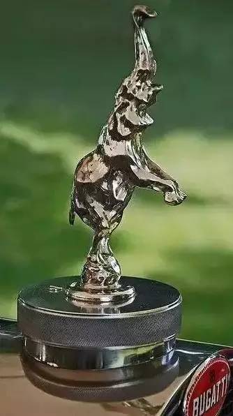 老實說，這些世界上較美的車標，我認識不超過3個！你呢？