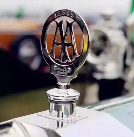 老實說，這些世界上較美的車標，我認識不超過3個！你呢？