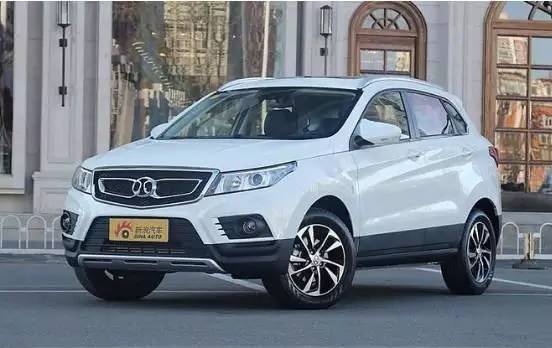 行業丨北汽logo被批丑爆了！網友出手怒改車標！