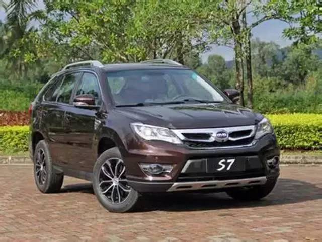 行業丨北汽logo被批丑爆了！網友出手怒改車標！