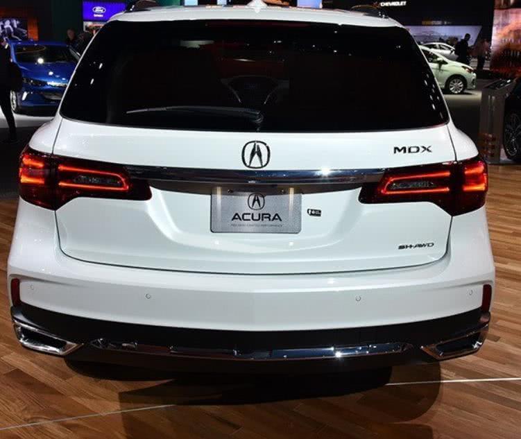 被車標毀了的豪車，純進口，配3.0＋V6，65萬，卻沒人要