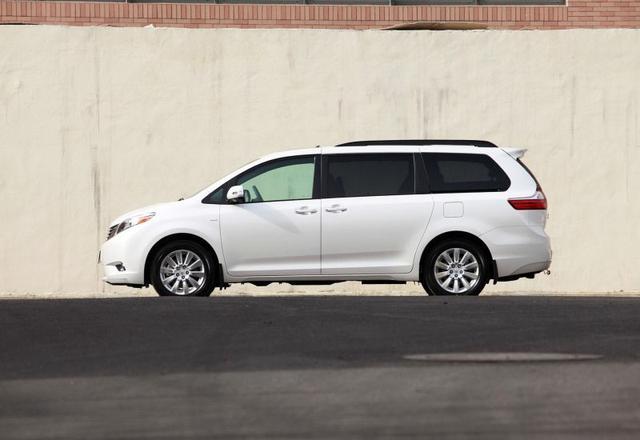 車標都認識但車卻沒啥人認識，用V6賣45萬的高端貨