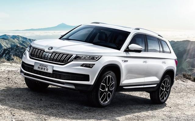 撕開斯柯達發(fā)動機車標，下面居然還有個大眾標？