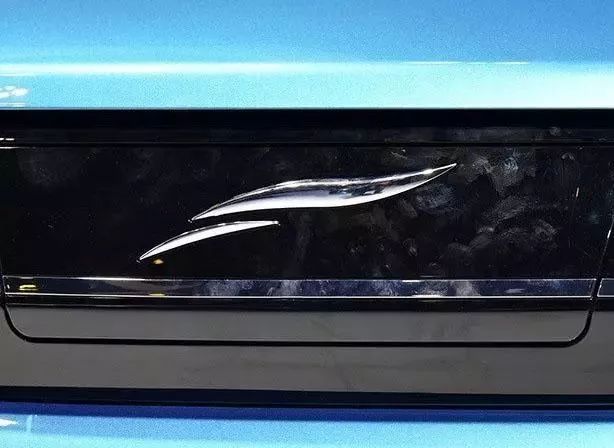 車標越丑越火？這幾款高逼格的車標，在國內(nèi)一個比一個慘！