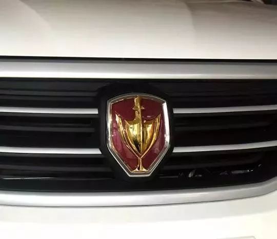 車標越丑越火？這幾款高逼格的車標，在國內(nèi)一個比一個慘！