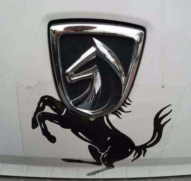 車標還能這么玩？大眾車標變烏龜，寶駿名副其實