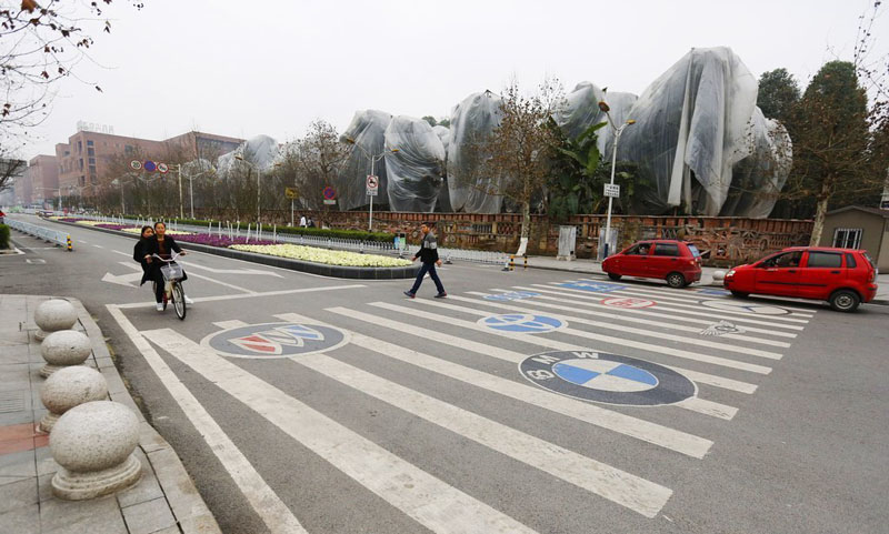 車標都上馬路，還怕你不來？