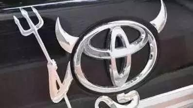 車標還能這樣玩！車主們腦洞太大，但我只服苐yi個