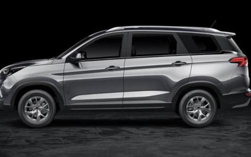 車標(biāo)常見于跑車上，賣6萬內(nèi)飾就值10萬，月薪2000也要貸款買