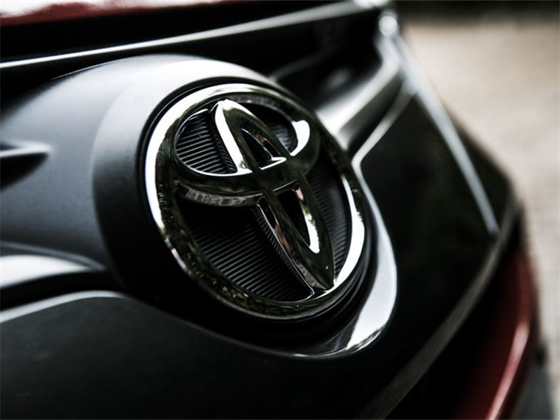 五款&ldquo;后臺(tái)&rdquo;強(qiáng)大的車標(biāo)，第四款很常見(jiàn)，較后一個(gè)是國(guó)人&ldquo;較愛(ài)&rdquo;