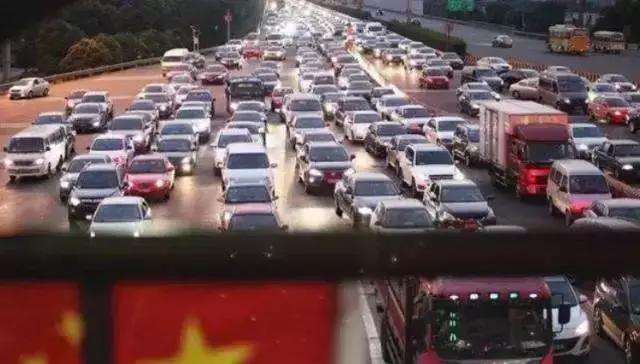 車標還能這么玩？你們這是奧運會入場式呀！