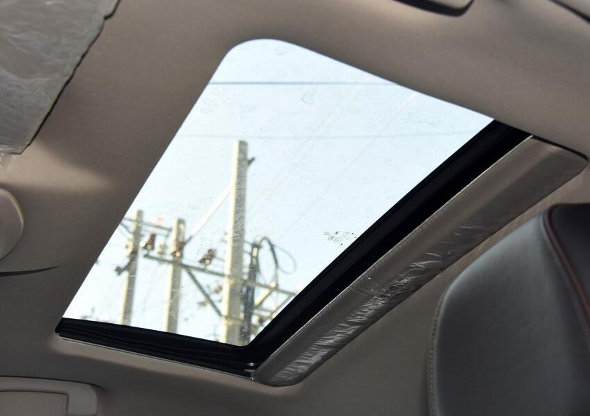 被車標(biāo)害慘的豪車，檔次不輸帕薩特，一路跌至不足15萬，就沒人買