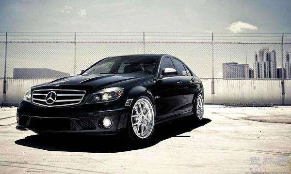 因車標(biāo)與奔馳太像, 被奔馳告了3次都勝訴! 網(wǎng)友: 奔馳這次尷尬了