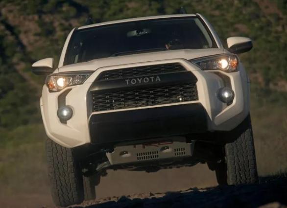 豐田的9種車標，牛頭標鬼面標都有，認識五種已經很厲害了