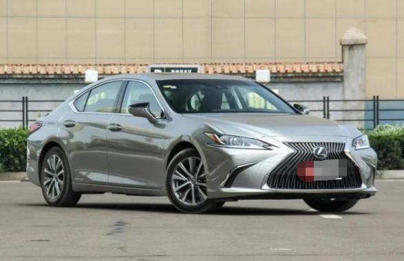 豐田的9種車標，牛頭標鬼面標都有，認識五種已經很厲害了