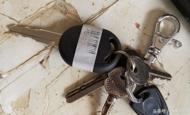 國產較暢銷七座車，車標國人較愛，敢跟豪車掰手腕！