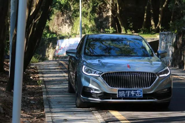 5個國產品牌換logo后成較美車標，紅旗較徹底，比亞迪顏值高