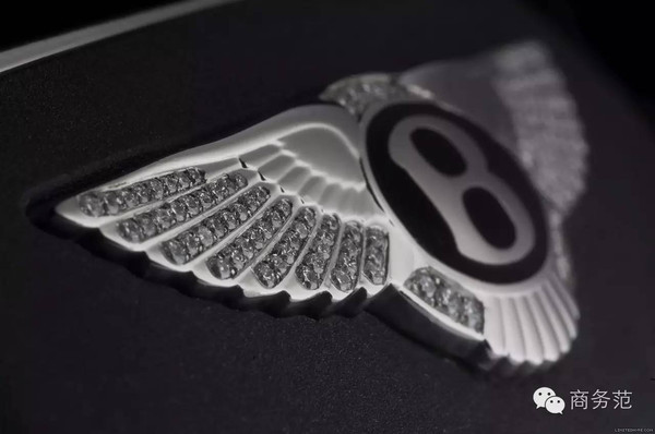 勞斯萊斯車標背后，竟有一段凄美的愛情。