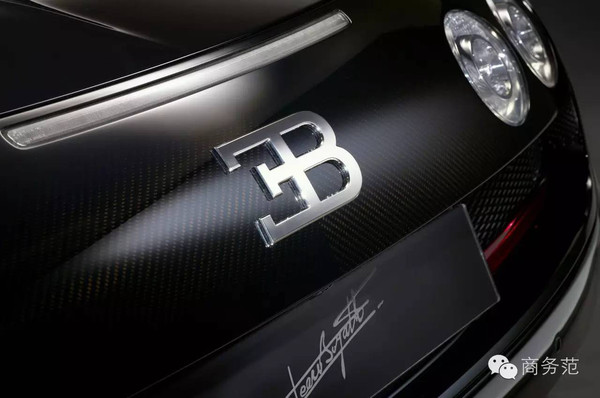 勞斯萊斯車標背后，竟有一段凄美的愛情。