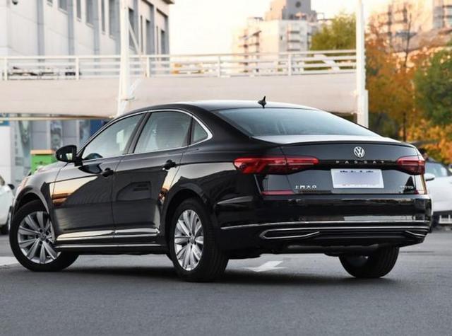 &ldquo;車標(biāo)下帶字母&rdquo;的大眾要火！2個月狂銷3萬臺，16萬就能入手