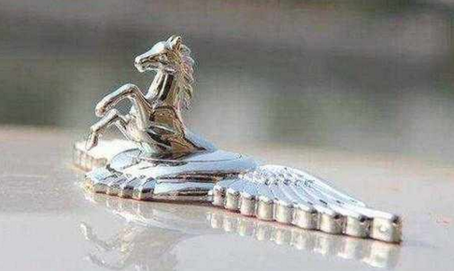 寶駿終于換掉&ldquo;寶驢&rdquo;車標，全新車標絲毫不輸勞斯萊斯！