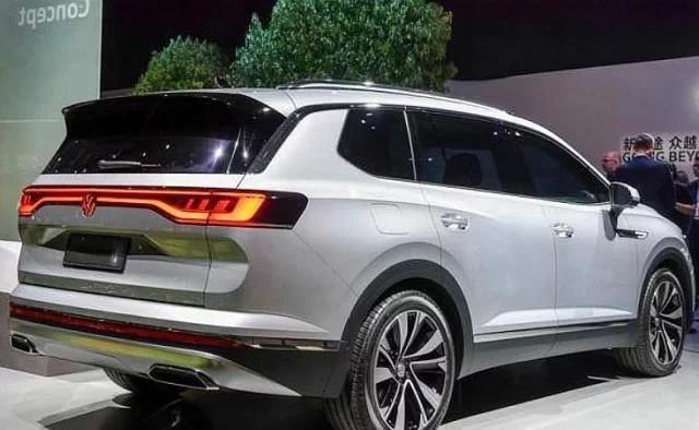 帶&ldquo;LED車標&rdquo;大眾來了，超5米的車身配&ldquo;虎爪&rdquo;大燈，還是7座版