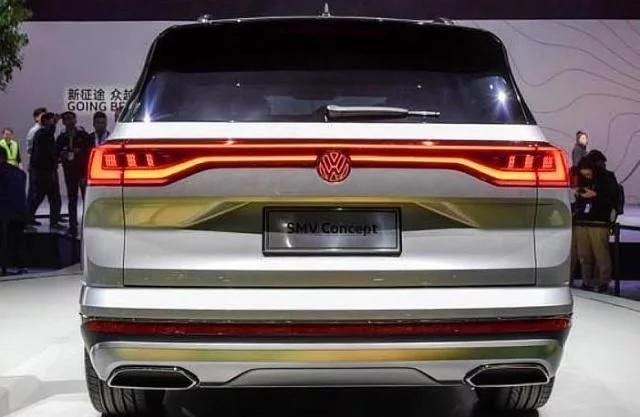 帶&ldquo;LED車標&rdquo;大眾來了，超5米的車身配&ldquo;虎爪&rdquo;大燈，還是7座版