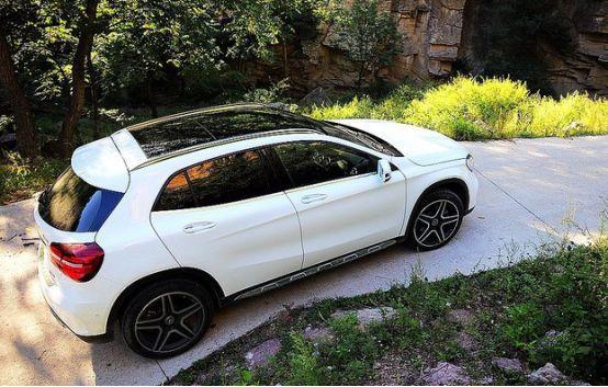 車標就能迷倒一片，氣勢遠超奧迪Q3，配自動泊車入位跌至21.38萬