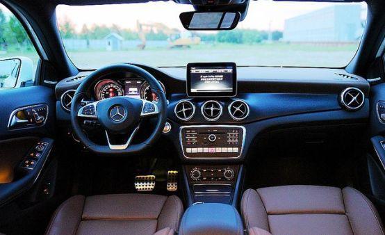 車標就能迷倒一片，氣勢遠超奧迪Q3，配自動泊車入位跌至21.38萬