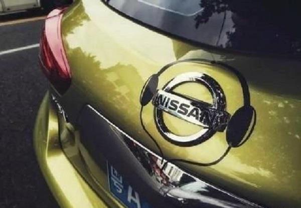 車標(biāo)太無聊？只要不怕被罰的可以考慮這么干！