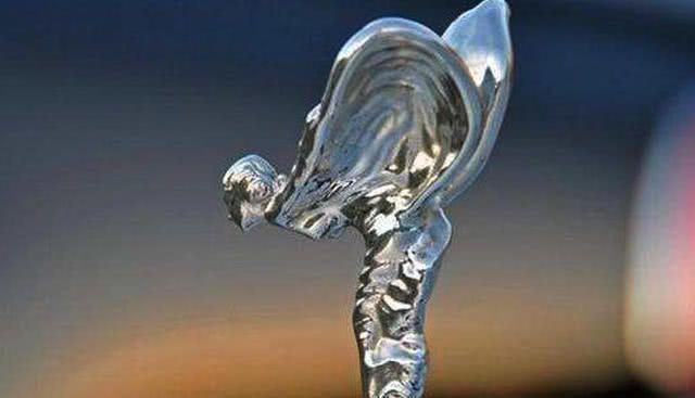 設計較時尚的5個汽車車標