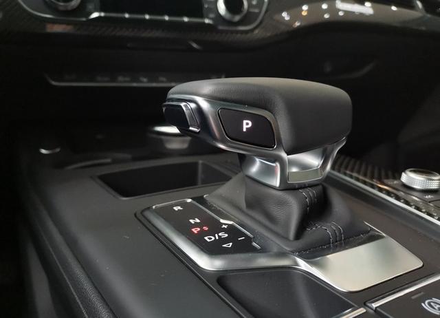 車(chē)標(biāo)是國(guó)人較愛(ài)，比寶馬3系帥氣，破百6.6秒，30.58w起