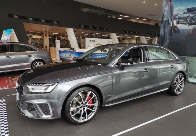 車(chē)標(biāo)是國(guó)人較愛(ài)，比寶馬3系帥氣，破百6.6秒，30.58w起