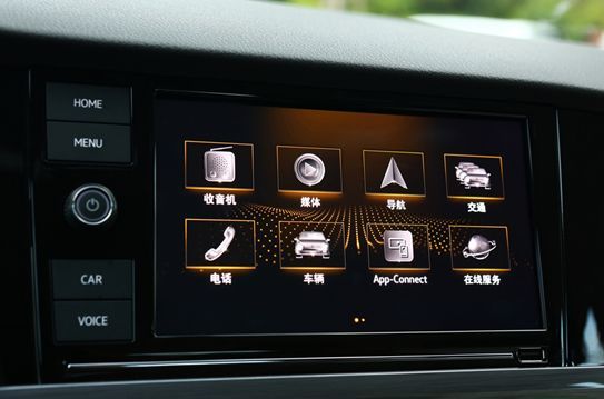 這款車除了LOGO和以前一樣，別的都變了