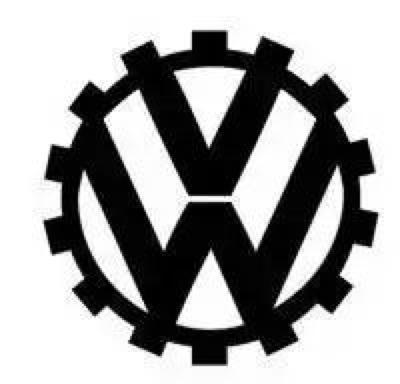 別看不起國產車標了！保時捷舊logo還不如寶駿，寶馬的舊車標更丑