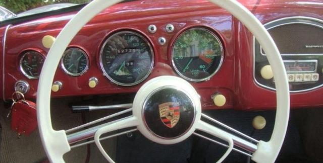 別看不起國產車標了！保時捷舊logo還不如寶駿，寶馬的舊車標更丑