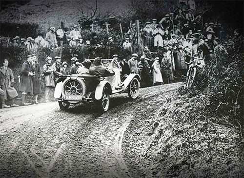 汽車Logo升級小史&mdash;&mdash;阿斯頓馬丁