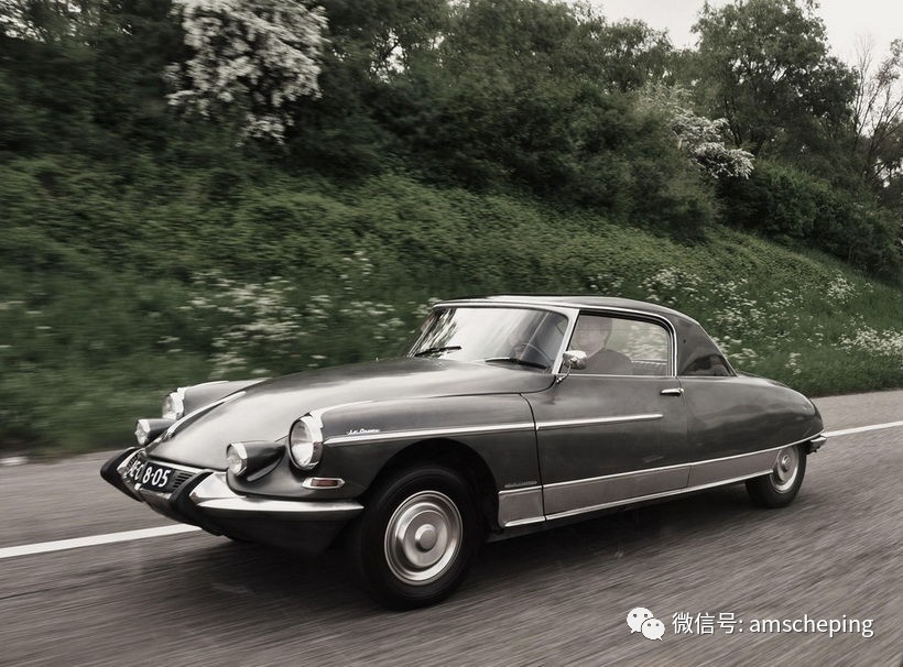 99.9%的人都不知道這車(chē)LOGO是雞！