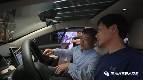 小米汽車終于來了：看到車牌logo后，車友搖頭無奈:不太現(xiàn)實