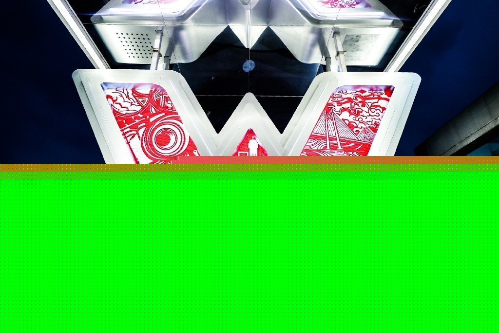 五菱汽車煥新，迎來全新銀色車標LOGO